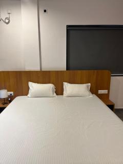 Sea View Villa near Ganpatipule & Aare ware Beach - 7