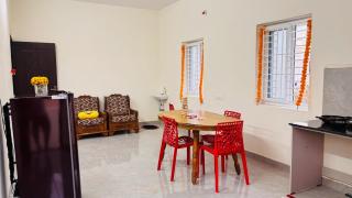 Ashley Homestay 2BHK Codissia, Airport, Tidel Park - 5