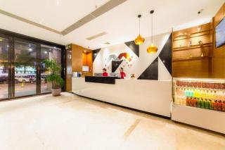 Borrman Hotel Zhongshan Henglan Xiyong - 1