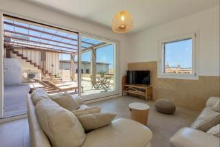 ClickSardegna San Michele Penthouse with Panoramic Terrace - 1