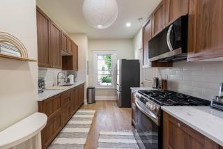 Bright & Modern - 35 Mins to NYC - Extended Stays - 2