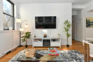 Luxury 3 Bedroom Retreat in Downtown Manhattan - 8