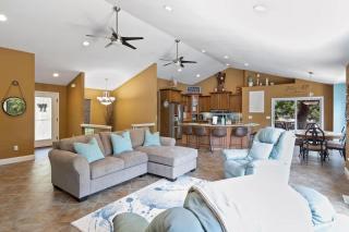 Eagle Ridge Retreat - Dock Hot Tub & Game Room - 0
