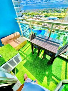 Comfortable 1BR Studio Unit at AZURE NORTH Pampanga by Beersheba Suites & Staycation - 3
