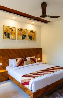 Alaya Stays, Krishna Serenity Pet-Friendly Suite with Pool, Lawn & Gazebo - 0