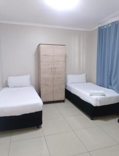 Bayside Hotel & Self Catering - 9
