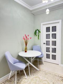 Двухкомнатная квартира в центре Шымкента - 1