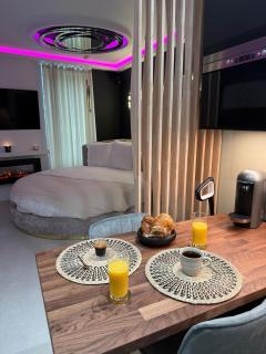 Tout pour Rêver - Love Room - Jacuzzi - 4