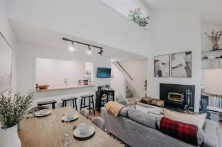 Snowater Condo #42 - Wifi - Pets Ok - 6