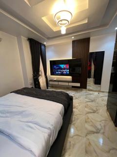 Cozy 1 Bedroom Premium Apartment in a Gated Estate - 6