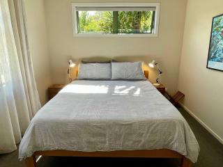 Kakariki Bach - Family Haven - 2