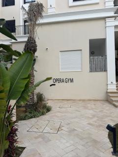 Luxury & Family-Friendly 3 BR in a Gated Community - 3