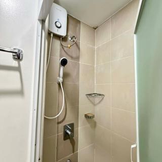 Davao Executive Studio at Abreeza Place 2-4 guests - 8