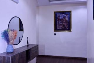 Treasure Blue Homes, Family Friendly, 24hrs Power, Balcony & Wi-Fi - 2