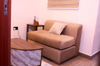 Treasure Blue Homes, Family Friendly, 24hrs Power, Balcony & Wi-Fi - 7