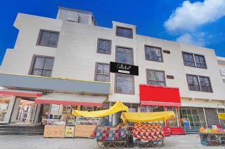 Collection O Prayag Railway Junction - 0