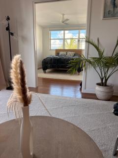 The Collins - Beachfront Bliss & Art Deco Ocean View - 5