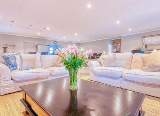 Riverside Rhapsody, Vaal River, Vanderbijlpark, 6 Adults and 4 Children - 7