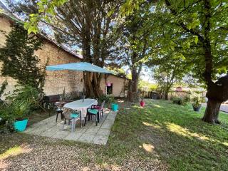 Gite la Poitevinière, jardin, barbecue, proche Saumur, 7 couchages - 0