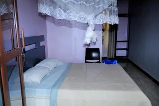 Roadway Patio Accommodations - 4