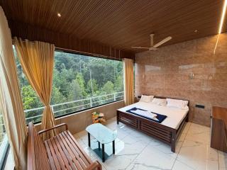 Serene Mountains Munnar - Glass Villa - 9