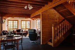 Erythos Cottage - close to town & cute as a button - 3