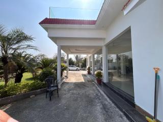 The royal palace - 8