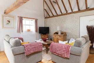 Rural Cottage Accommodation for 14 - 6