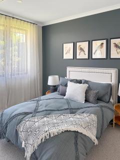 Coastal Luxe in Seaside Estate Walk to Beach - 1