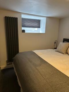 Gorgeous Henrietta - 2