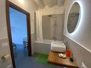 Restera Open Home - Riverside Room - 3