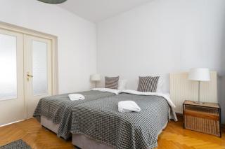 Grzegórzki Spacious Apartment by BookingHost - 4