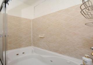 1BR GEM! Close to Central Park!, June To Aug 90 Days Stay Required - 2