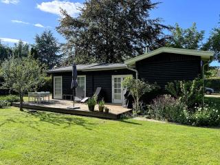 Cottage With Private Beach Path Near Gilleleje - 0