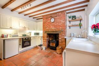 2 Bed in Weybourne oc-2372 - 7