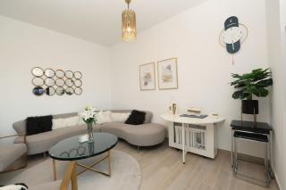 2BR Canal View Close to Parks in Yas Island - 9