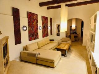 3 Bed Apt with Outdoor Space on Sliema Seafront - 5