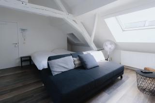 Modern Loft Apartment with Cozy Vibes - 3