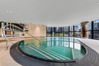 SODO Level 35 2 Bed Santuary with Balcony & Resort Amenities - Pool Jacuzzi Sauna Steam Room & Gym - 6