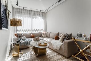 New Luxury 2BR 5 min to Beach Parking & Fibre - 0