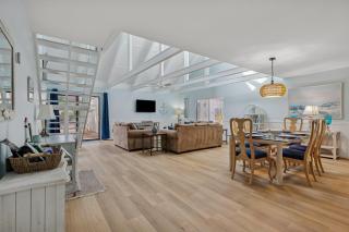 536 Queen's Grant - 4