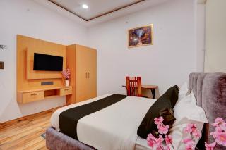 Hotel O Grand Crown - 0