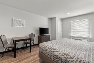 WoodSpring Suites Atlanta Airport - 8