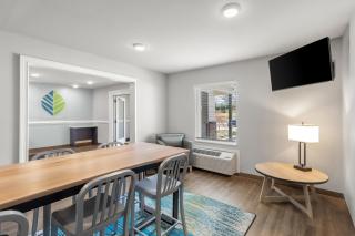 WoodSpring Suites Atlanta Airport - 7