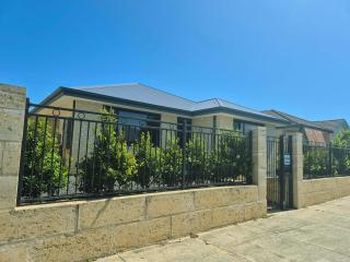 Dalyellup Guest House- Minutes to Beach, Shops - 8