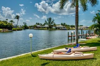 CoralVilla Blue Lagoon - great view, pool, kayaks, gym boat dock - 4