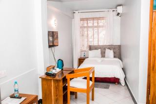 Victoria Prince Hotel - 5