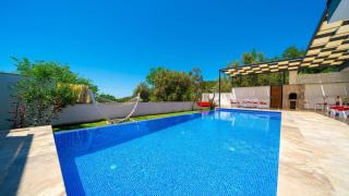 Üzümlü 2 bedroom secluded villa with heated pool private pool hot tub - 1