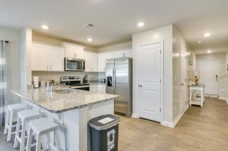Near Base & Shopping: Modern Sumter Townhome! - 9