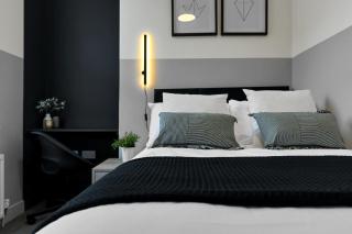 North Sherwood House - 6 bedrooms 4 bath - 8